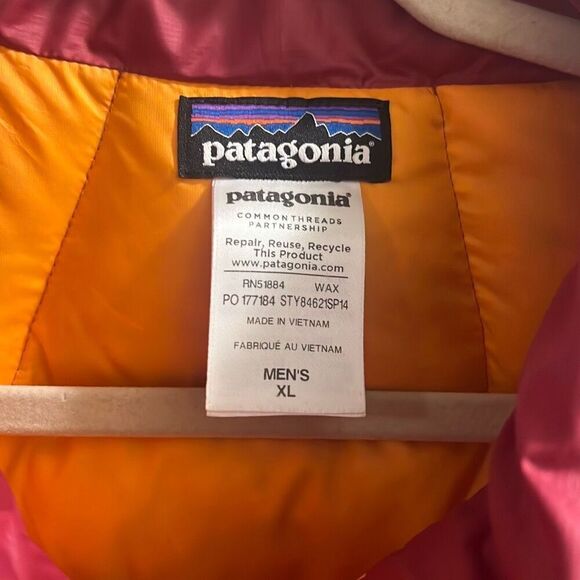 ✨Patagonia Men's Down Sweater Sz XL Vest✨ - Picture 5 of 8